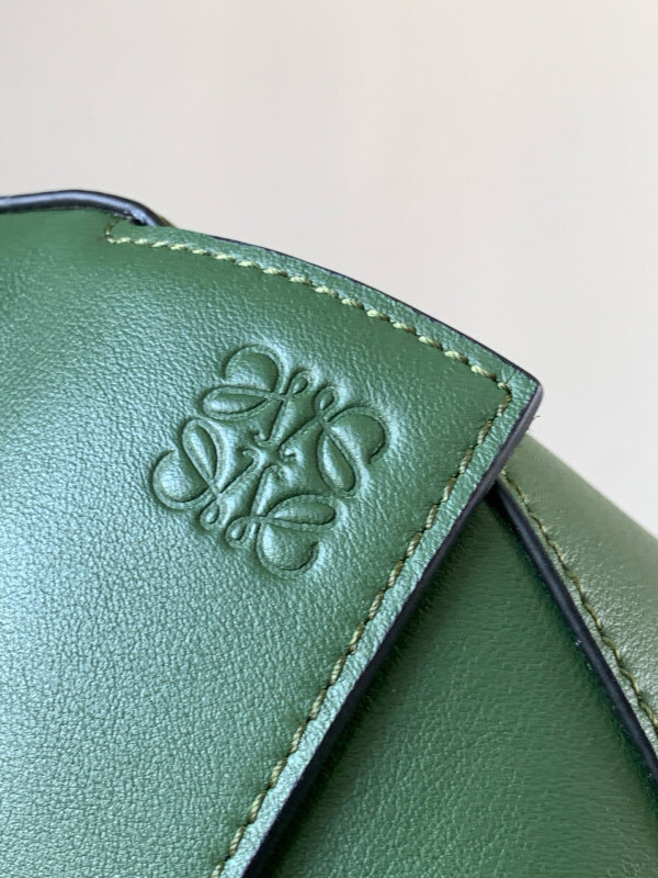 LOEWE 0889