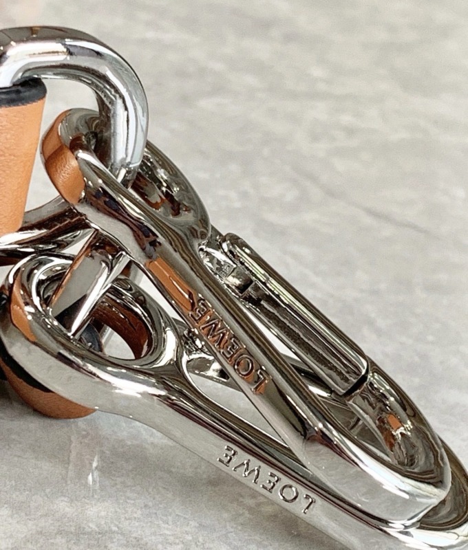 LOEWE 0748