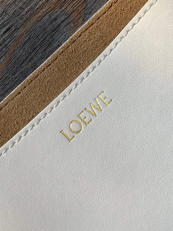 LOEWE 0838