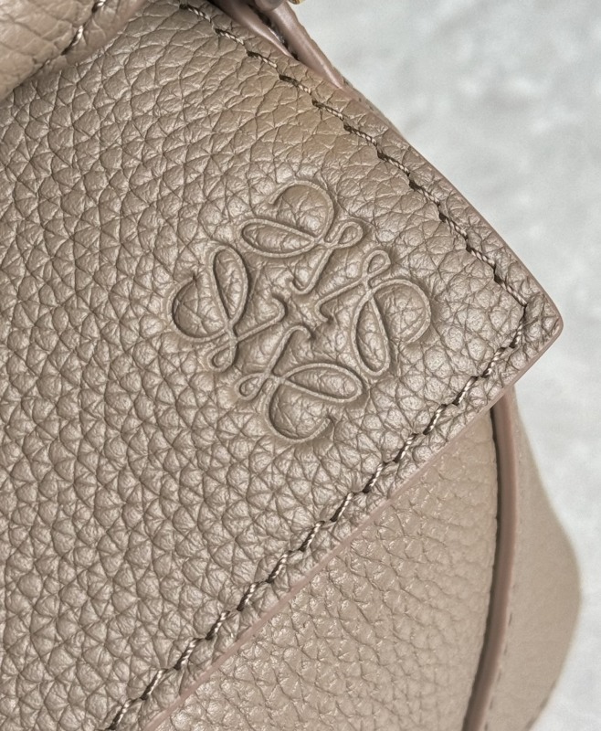 LOEWE 0696