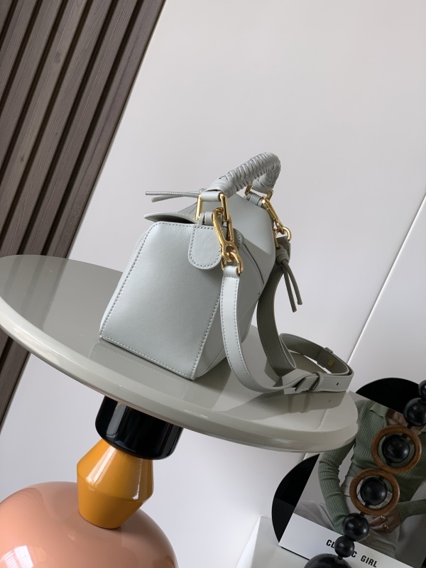 LOEWE 0852