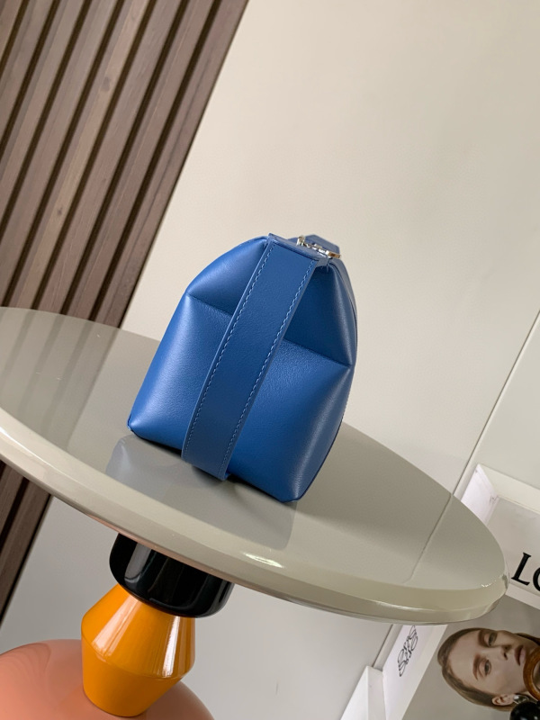 LOEWE 0853