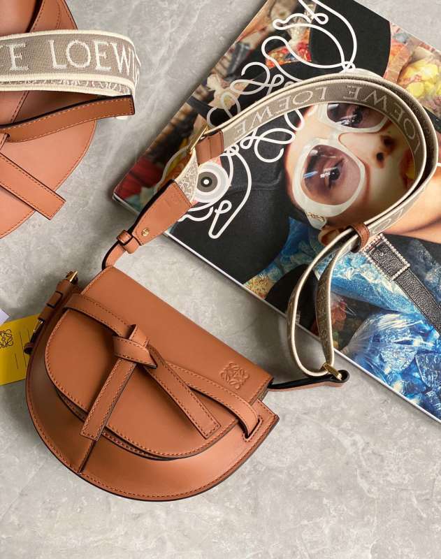 LOEWE 0704