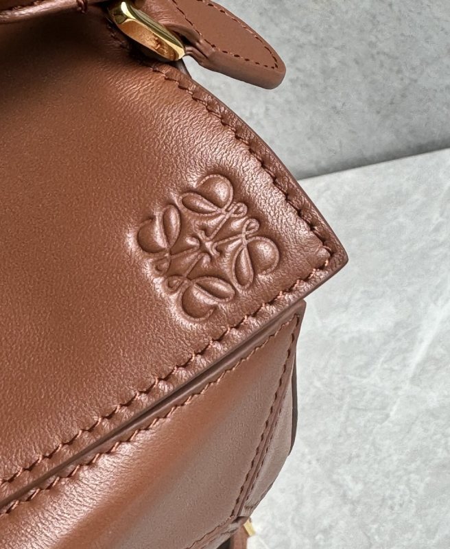 LOEWE 0243