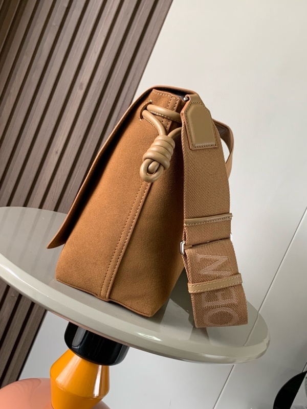 LOEWE 0896