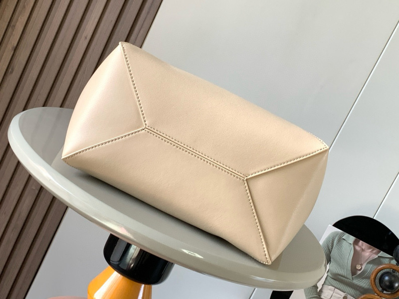 LOEWE 0838