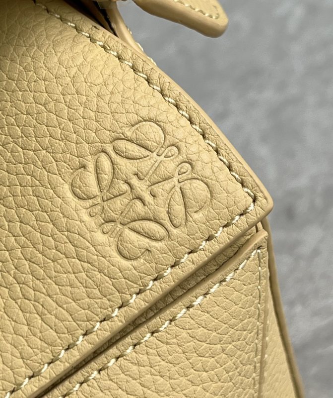 LOEWE 0694