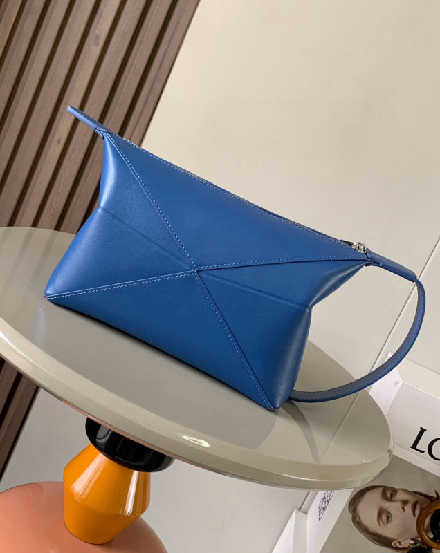 LOEWE 0402
