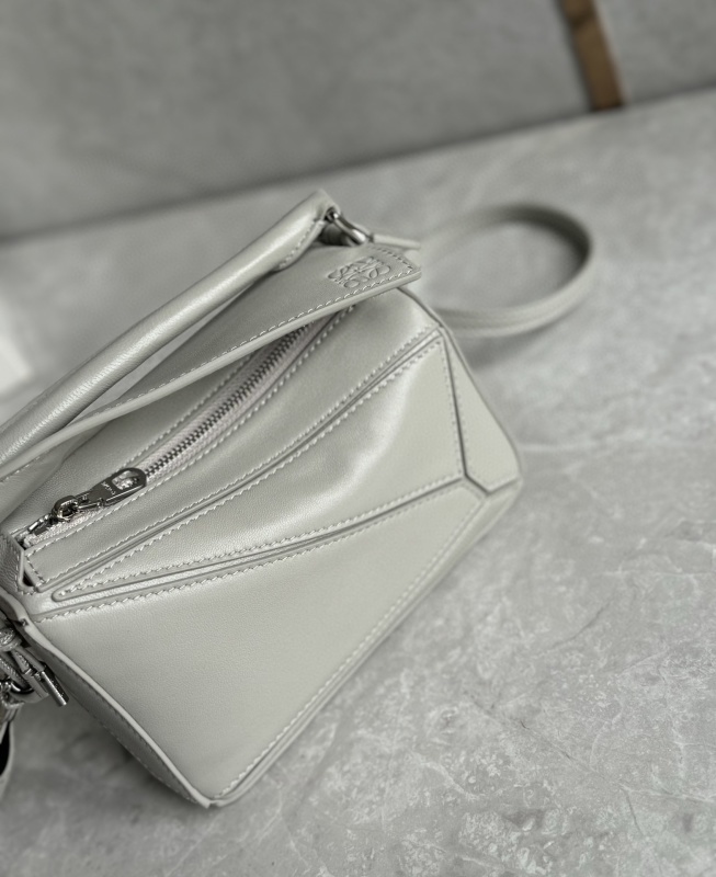 LOEWE 0076