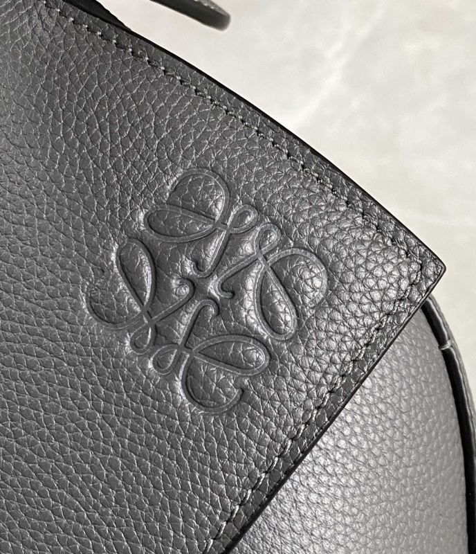 LOEWE 0749