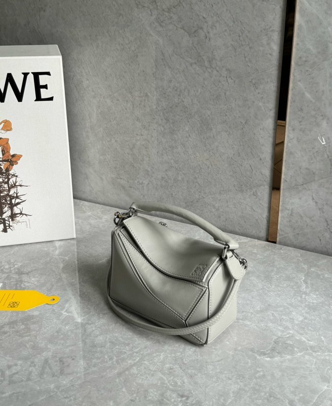 LOEWE 0076