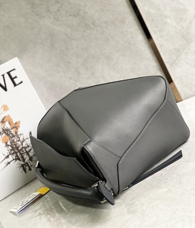 LOEWE 0749