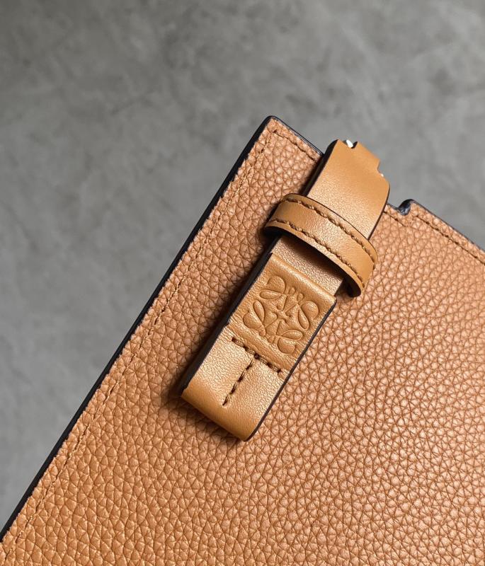 LOEWE 0827