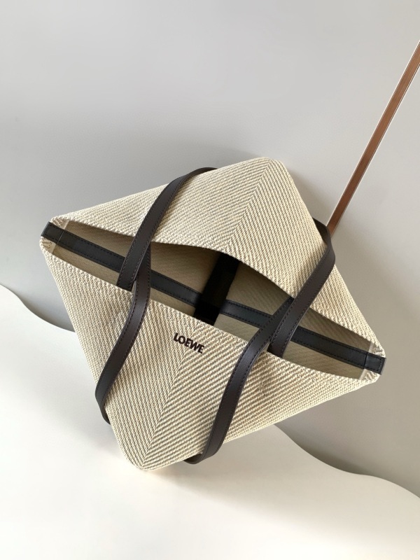LOEWE 0877
