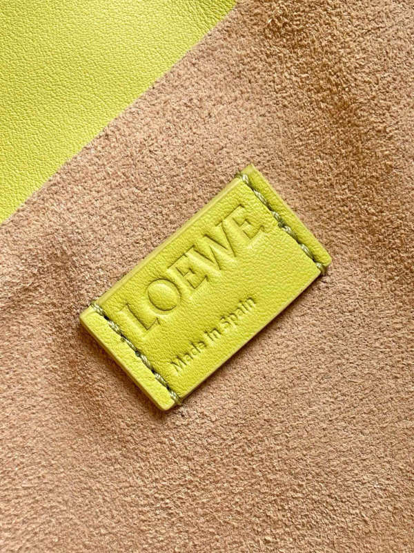 LOEWE 0438