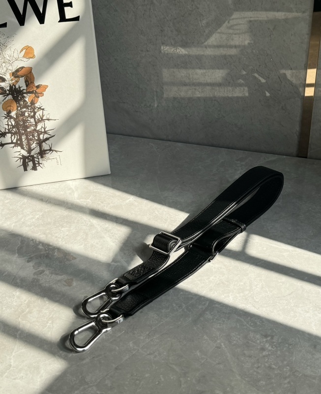 LOEWE 0817