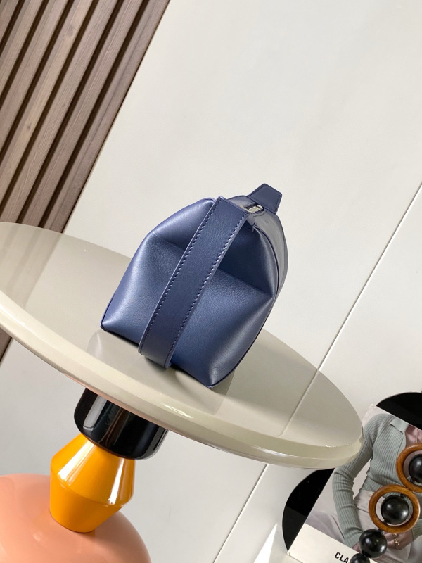 LOEWE 0857