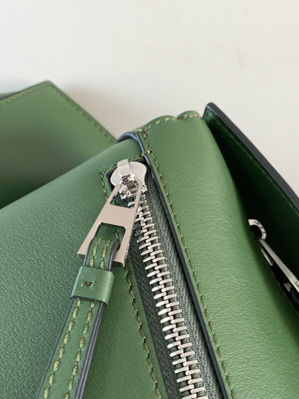 LOEWE 0889