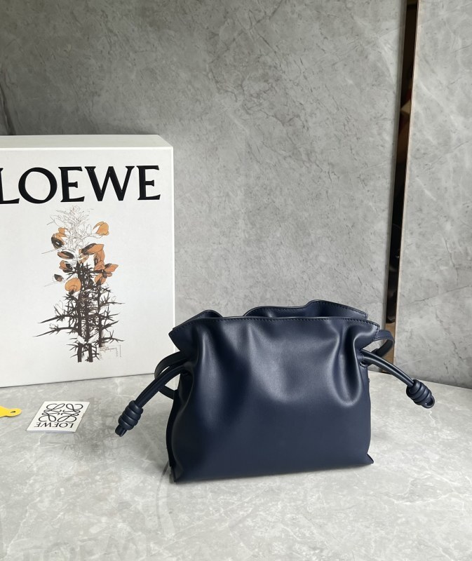 LOEWE 0677