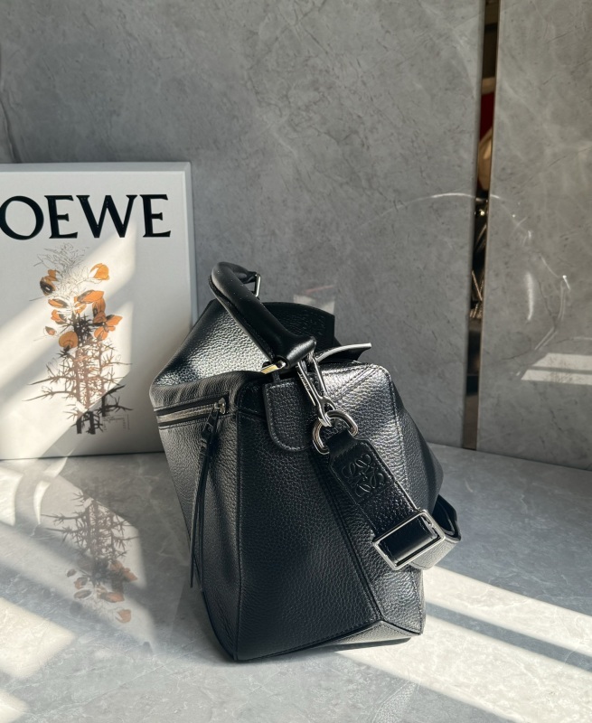 LOEWE 0817