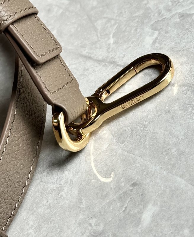 LOEWE 0697