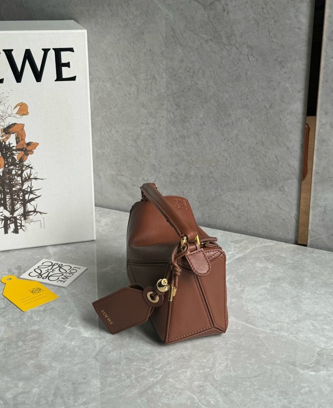 LOEWE 0243