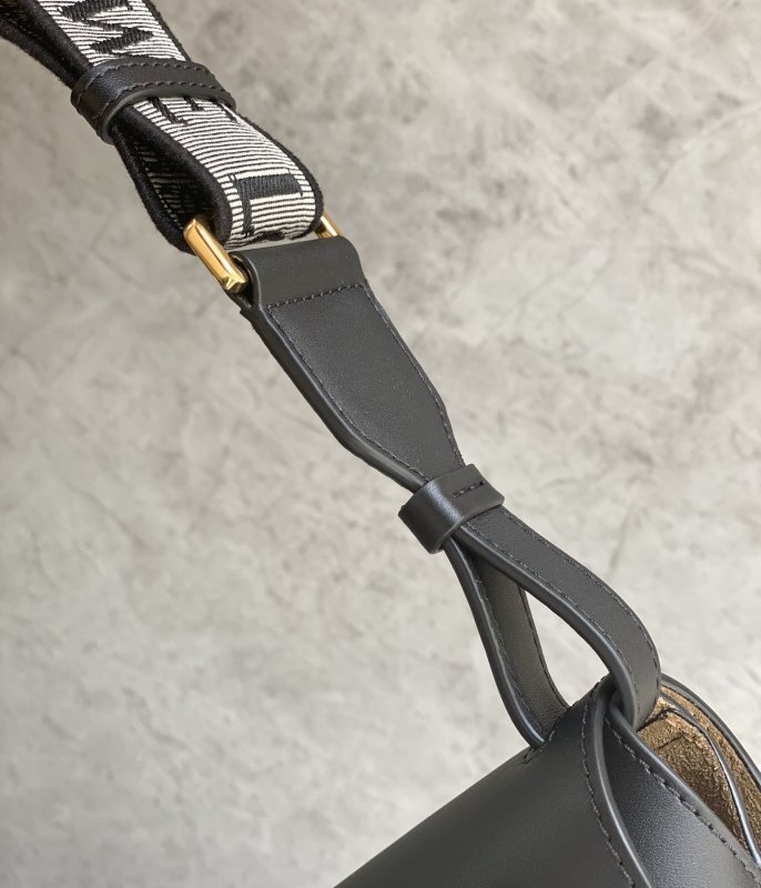 LOEWE 0701