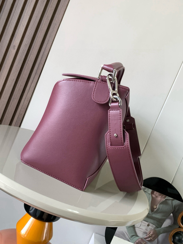 LOEWE 0143