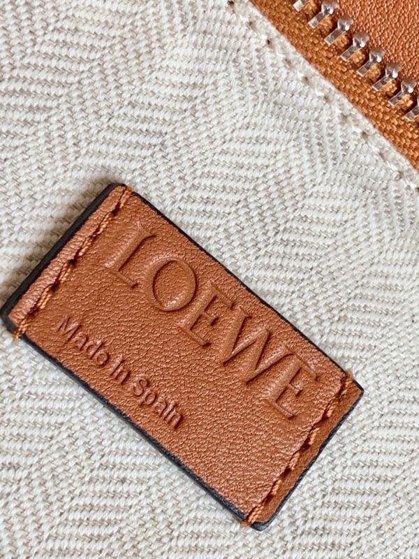 LOEWE 0748