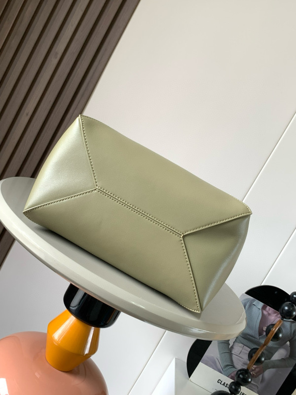 LOEWE 0848