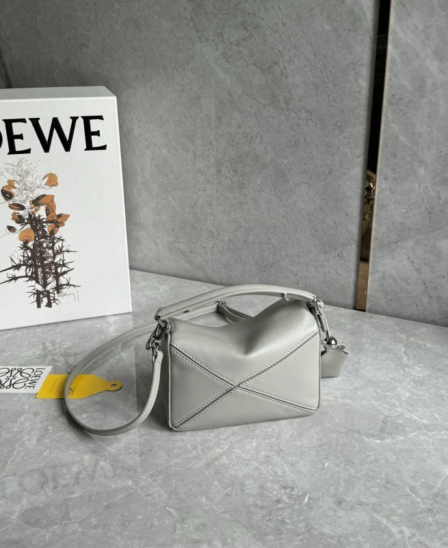 LOEWE 0076