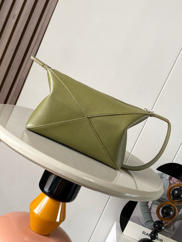 LOEWE 0405