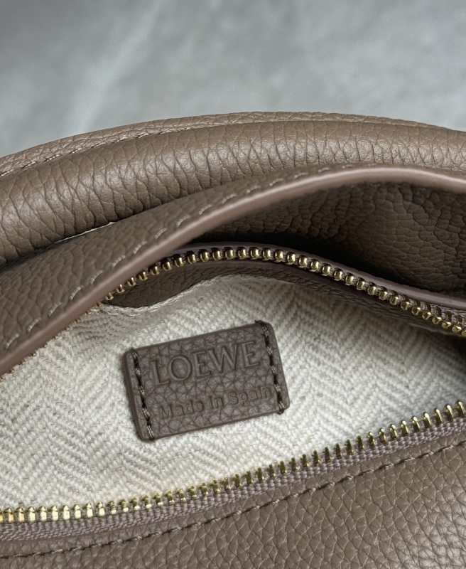 LOEWE 0696