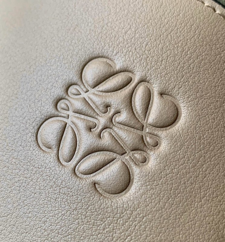 LOEWE 0858
