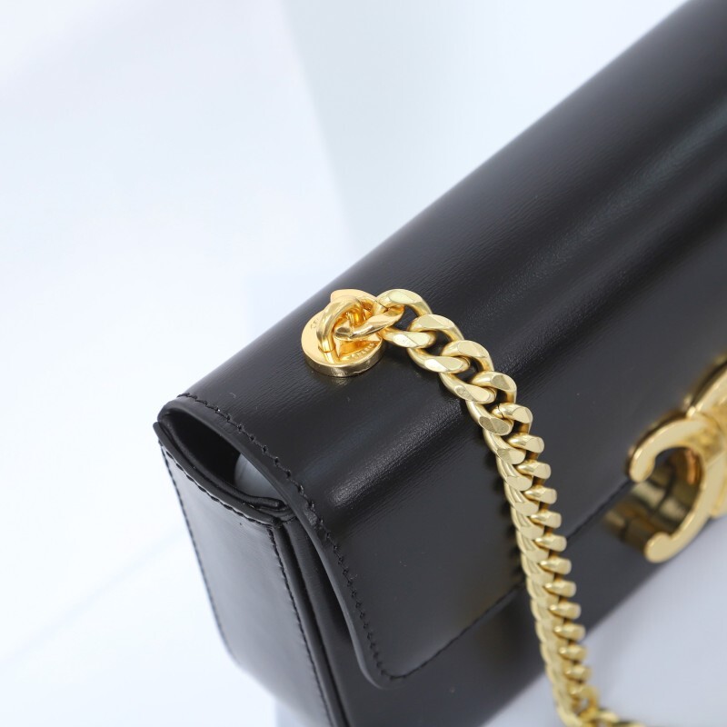 CELINE 0018