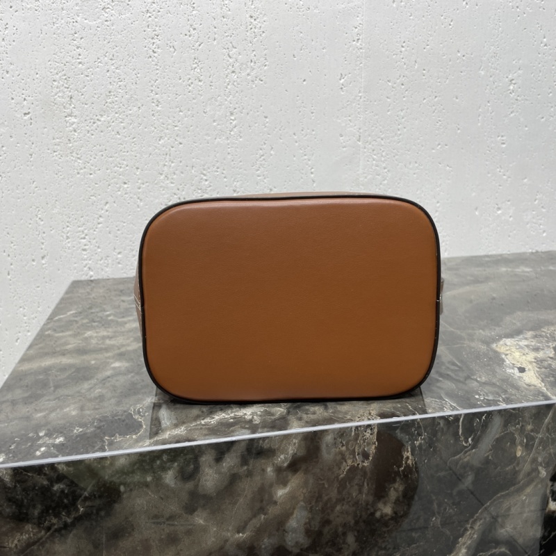 CELINE0779