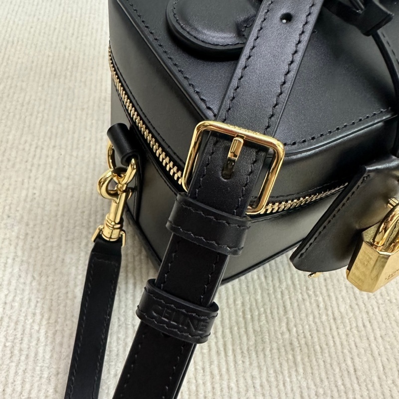 CELINE0556