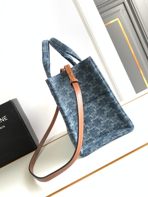 CELINE 0242