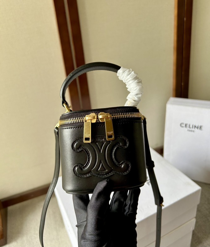 CELINE0251