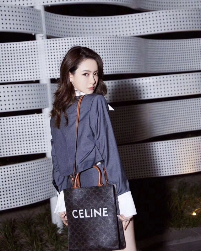CELINE 0058