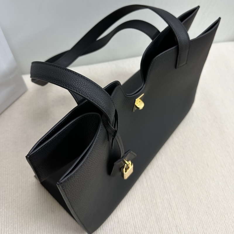 CELINE0833