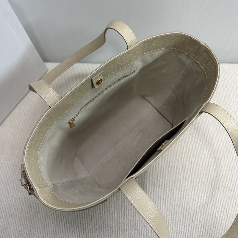 CELINE0466