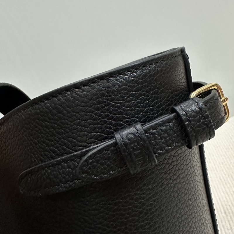 CELINE0470