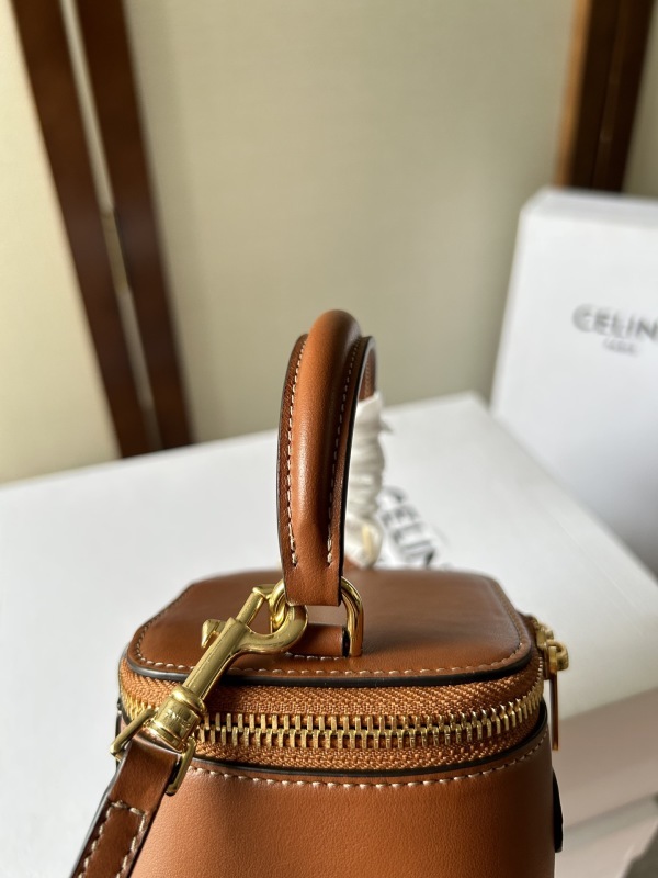 CELINE0249