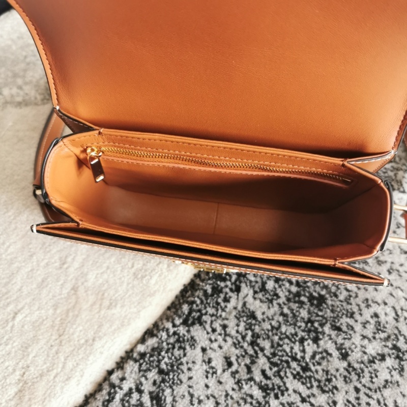 CELINE0580