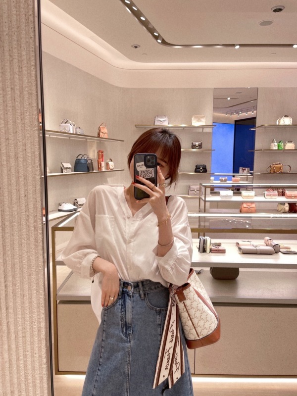 CELINE 0043