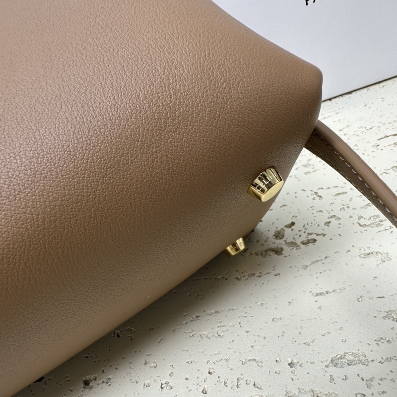 CELINE0760