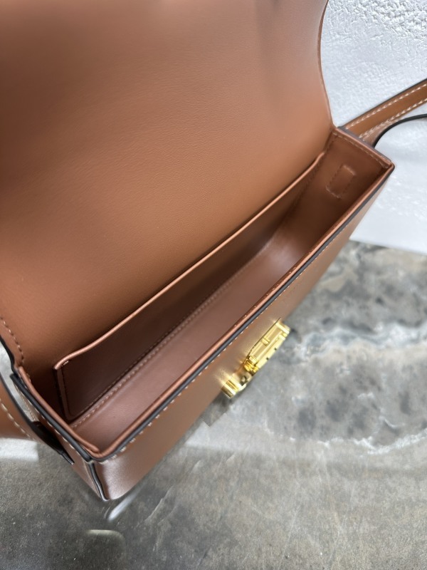 CELINE0367