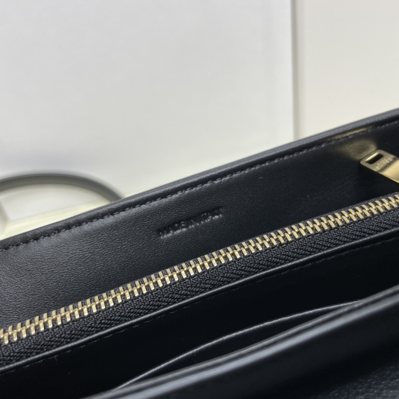 CELINE0770