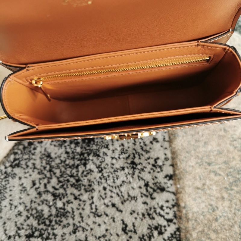 CELINE0578